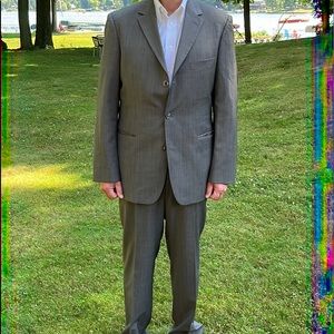 Hugo Boss subtle striped suit 42R